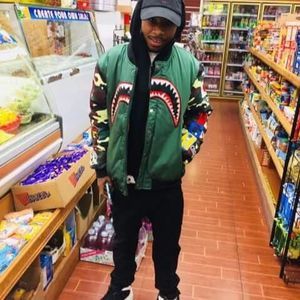 Meet your Posher, Adam